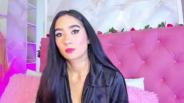 Nicolqueen  online show from November 10, 11:15 am