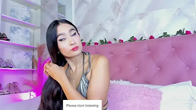 Snapshot of Nicolqueen_ chatting on October 17, 11:12 am Nicolqueen online show from October 17, 11:12 am