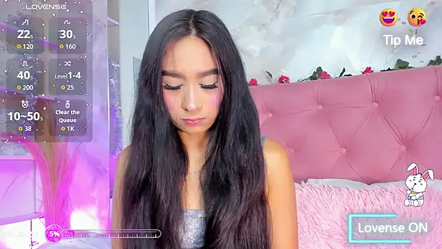 Nicolqueen  online show from December 18, 11:14 am