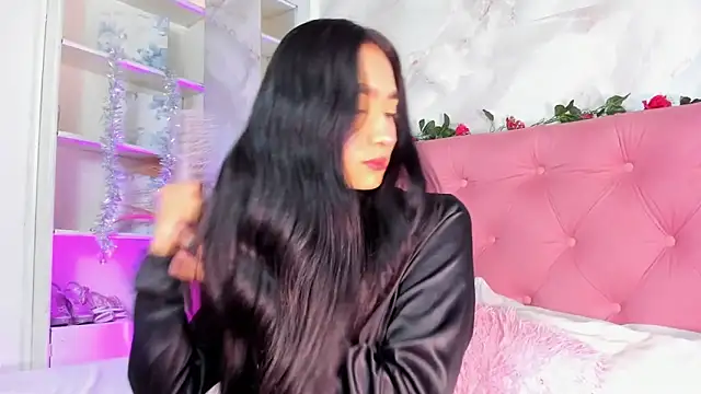 Nicolqueen  online show from February 19, 11:07 am