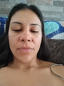 KittyHoleshot87 online show from March 11, 3:17 pm