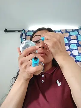 KittyHoleshot87 online show from February 13, 3:45 pm