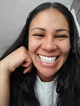 KittyHoleshot87 online show from March 13, 3:50 pm