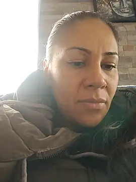 KittyHoleshot87 online show from February 19, 2:47 pm