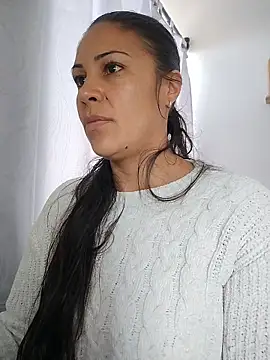 KittyHoleshot87 online show from March 3, 1:40 pm