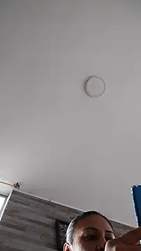 Snapshot of KittyHoleshot87 chatting on November 11, 3:40 pm KittyHoleshot87 online show from November 11, 3:40 pm