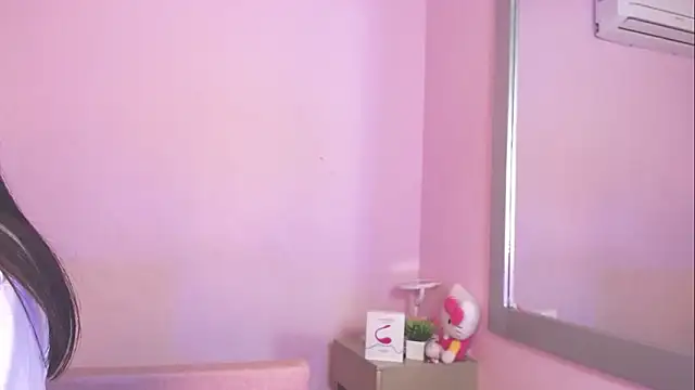 kiity horny  online show from December 22, 11:43 am