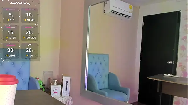 kiity horny  online show from April 14, 12:54 pm