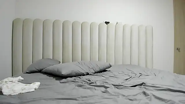 Meganbelford1 online show from February 25, 3:18 am