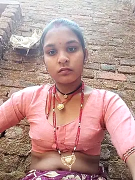 Snapshot of Idhika_Jha chatting on December 1, 7:31 am Idhika Jha online show from December 1, 7:31 am