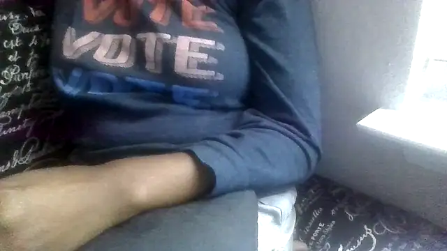 Snapshot of prettymaa chatting on October 16, 8:50 pm prettymaa online show from October 16, 8:50 pm