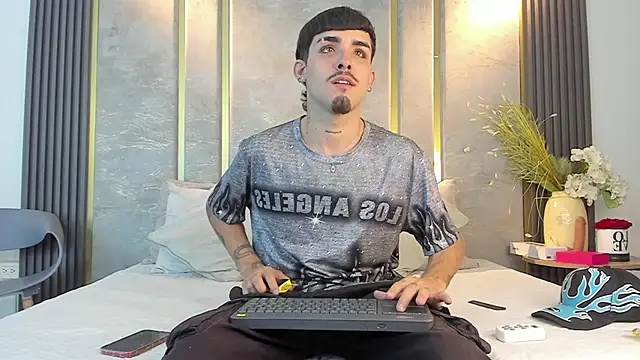 NikoStone  online show from May 28, 12:29 am