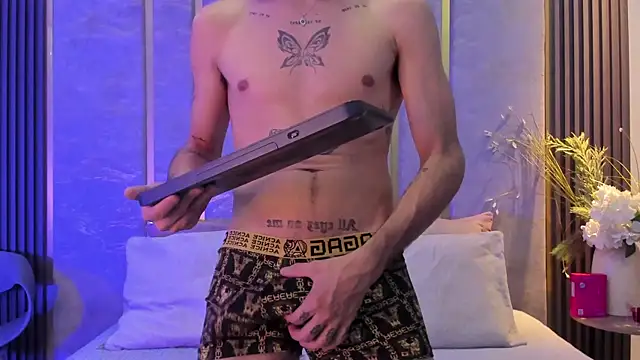 NikoStone  online show from September 23, 4:08 am