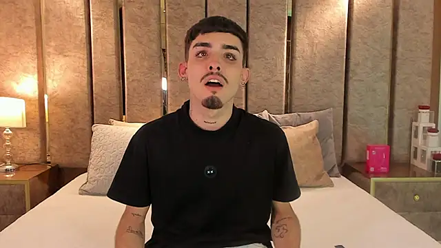 NikoStone  online show from October 19, 5:21 am