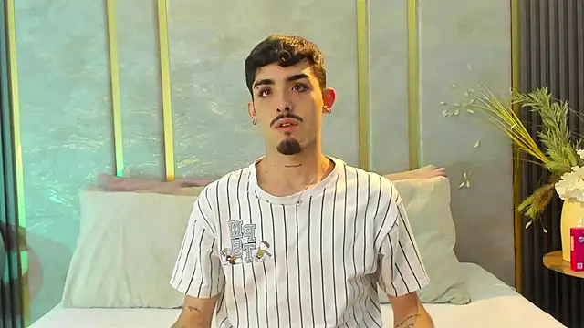 NikoStone  online show from October 4, 5:09 am