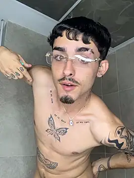 Snapshot of NikoStone_ chatting on February 25, 4:34 am NikoStone online show from February 25, 4:34 am