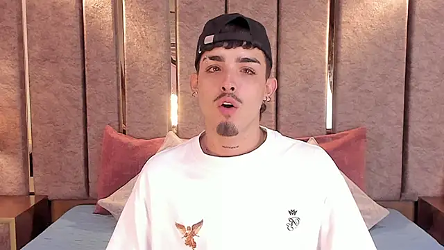 NikoStone  online show from April 2, 3:02 am