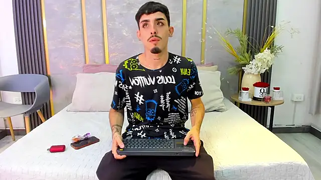 NikoStone  online show from October 24, 4:22 am