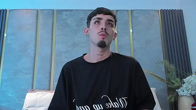 NikoStone  online show from November 14, 4:38 am