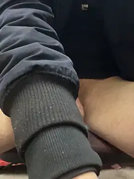 Snapshot of bmwe71 chatting on November 27, 11:54 am bmwe71 online show from November 27, 11:54 am