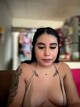 Snapshot of Sophie_Dreamss chatting on October 19, 8:11 pm Sophie Dreamss online show from October 19, 8:11 pm