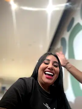 Snapshot of Sophie_Dreamss chatting on October 31, 8:16 pm Sophie Dreamss online show from October 31, 8:16 pm