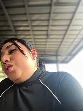 Snapshot of Sophie_Dreamss chatting on November 18, 6:33 pm Sophie Dreamss online show from November 18, 6:33 pm