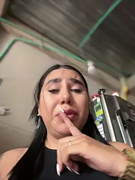 Sophie Dreamss online show from March 22, 8:10 pm