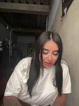 Sophie Dreamss online show from April 21, 9:21 pm