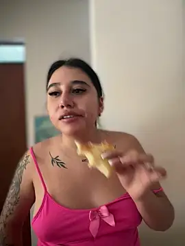 Snapshot of Sophie_Dreamss chatting on November 23, 5:45 pm Sophie Dreamss online show from November 23, 5:45 pm