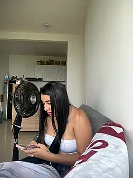 Sophie Dreamss online show from April 24, 9:28 pm