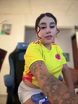 Snapshot of Sophie_Dreamss chatting on September 9, 8:29 pm Sophie Dreamss online show from September 9, 8:29 pm