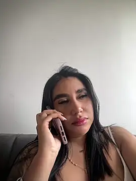 Sophie Dreamss online show from April 23, 9:49 pm