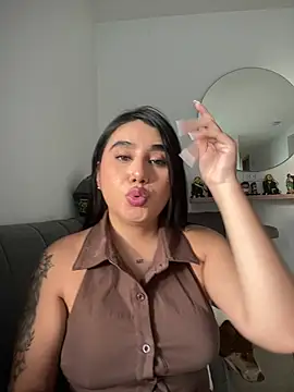 Snapshot of Sophie_Dreamss chatting on July 18, 10:18 pm Sophie Dreamss online show from July 18, 10:18 pm