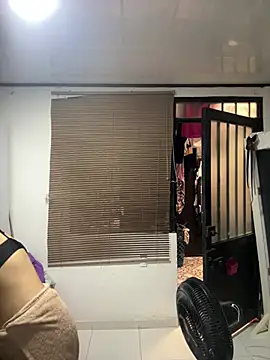 Snapshot of Sophie_Dreamss chatting on June 27, 7:20 pm Sophie Dreamss online show from June 27, 7:20 pm