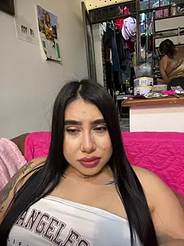 Snapshot of Sophie_Dreamss chatting on July 13, 9:47 pm Sophie Dreamss online show from July 13, 9:47 pm