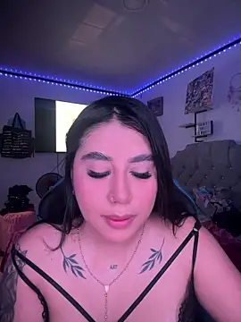 Snapshot of Sophie_Dreamss chatting on October 25, 8:42 pm Sophie Dreamss online show from October 25, 8:42 pm