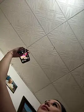 Snapshot of Sophie_Dreamss chatting on November 7, 8:02 pm Sophie Dreamss online show from November 7, 8:02 pm