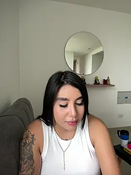 Sophie Dreamss online show from March 14, 9:10 pm