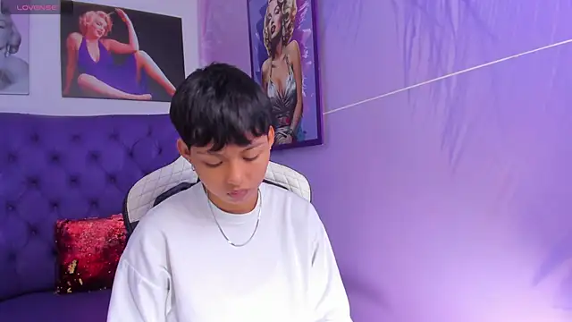 Snapshot of tefi_meow chatting on September 14, 11:54 am tefi meow online show from September 14, 11:54 am