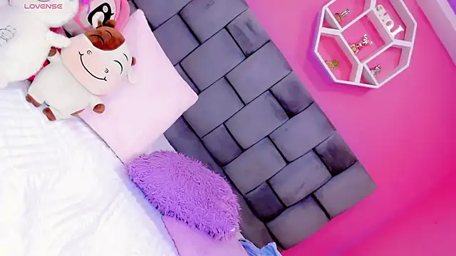 Nauthy girl online show from March 19, 1:00 pm