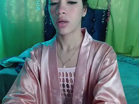 Snapshot of canelasexy_1 chatting on November 15, 1:37 pm canelasexy 1 online show from November 15, 1:37 pm