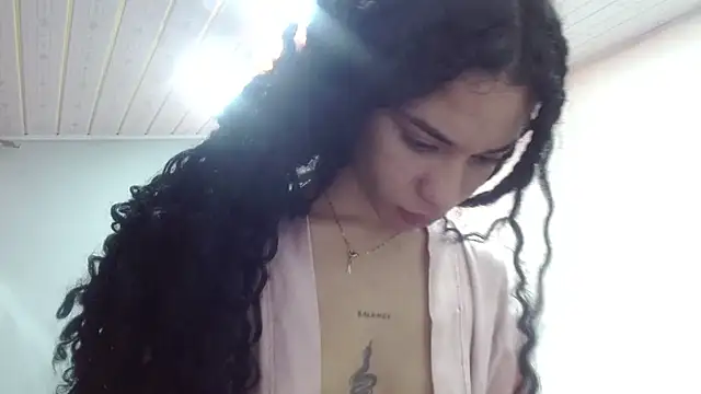 Snapshot of canelasexy_1 chatting on October 18, 10:28 am canelasexy 1 online show from October 18, 10:28 am