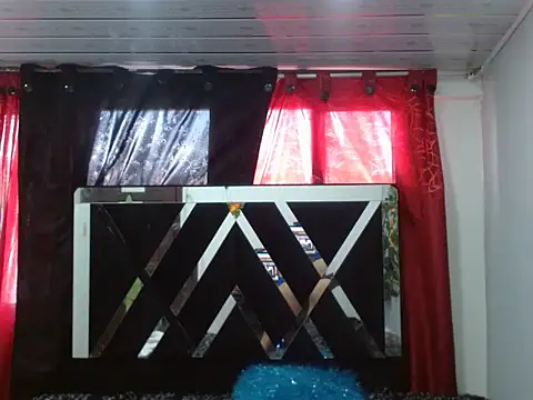 Snapshot of canelasexy_1 chatting on September 16, 7:48 pm canelasexy 1 online show from September 16, 7:48 pm