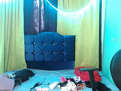 canelasexy 1 online show from March 4, 7:54 pm