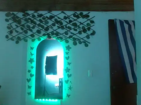 canelasexy 1 online show from April 13, 8:24 pm