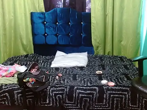 Snapshot of canelasexy_1 chatting on July 14, 7:20 pm canelasexy 1 online show from July 14, 7:20 pm