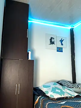 Emil prl online show from November 3, 9:07 pm