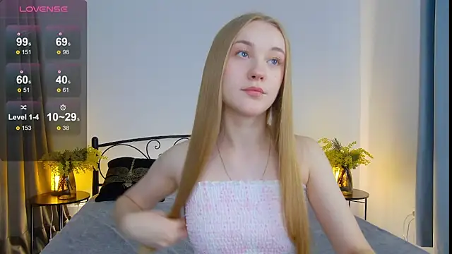 KumiKruz online show from September 19, 12:42 pm