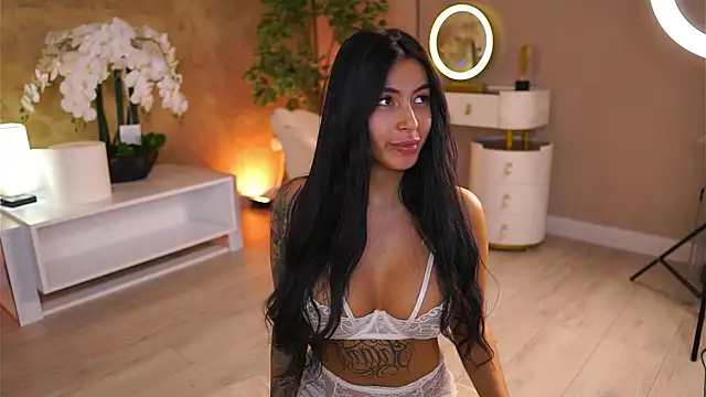 AishaaDevoe online show from November 3, 7:39 pm